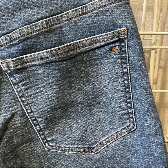 Madewell The Perfect Jean Short - Size 27 in Ellacott Wash - Picture 2 of 7